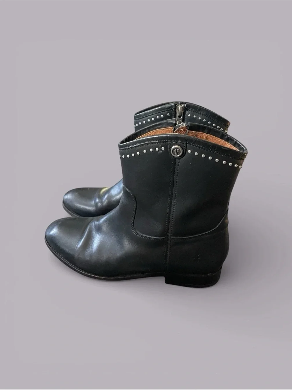 Frye Melissa Black Studded Leather Ankle Booties 7 B